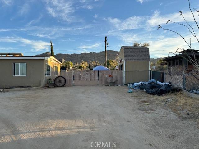 Joshua Tree, CA 92252,60325 Natoma Trail