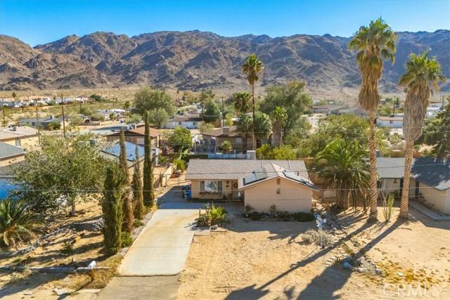 29 Palms, CA 92277,72667 Aspen Drive