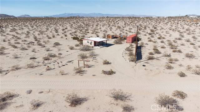 Joshua Tree, CA 92252,66488 Pole Line Road