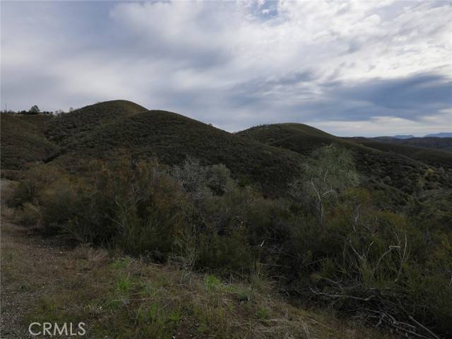 Clearlake Oaks, CA 95423,982 Watertrough Road