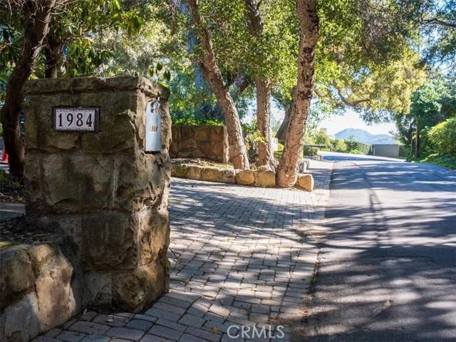 Montecito, CA 93108,1984 Tollis Avenue