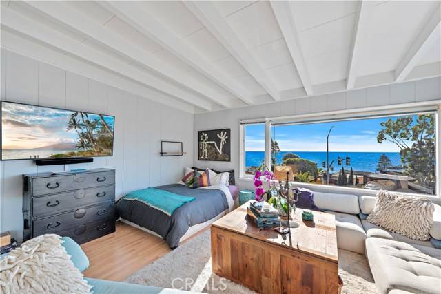 Laguna Beach, CA 92651,2894 South Coast