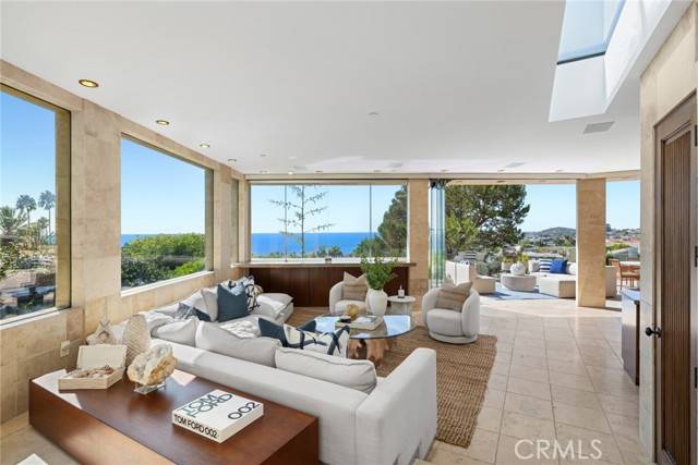 Laguna Beach, CA 92651,382 Ledroit Street