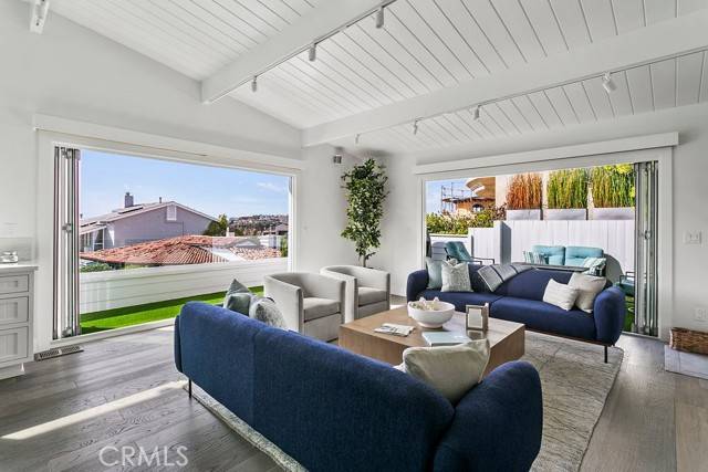 Laguna Beach, CA 92651,45 EMERALD BAY