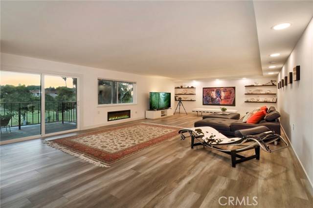 Laguna Woods, CA 92637,2354 Via Mariposa West