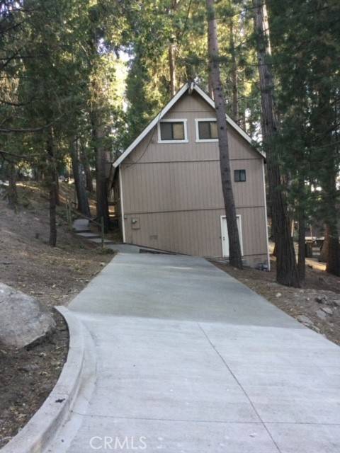 Crestline, CA 92325,24971 Scenic View Drive