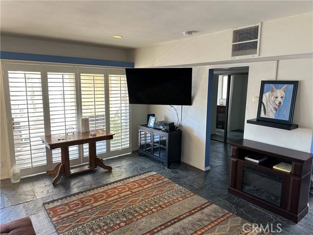 Palm Springs, CA 92262,290 South San Jacinto Drive