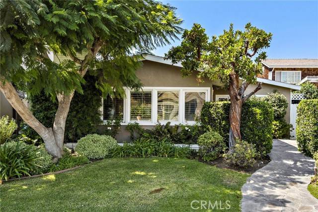 Newport Beach, CA 92663,2441 Crestview Drive