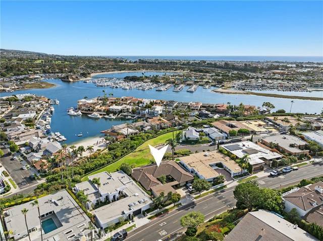 Newport Beach, CA 92660,1056 Santiago Drive