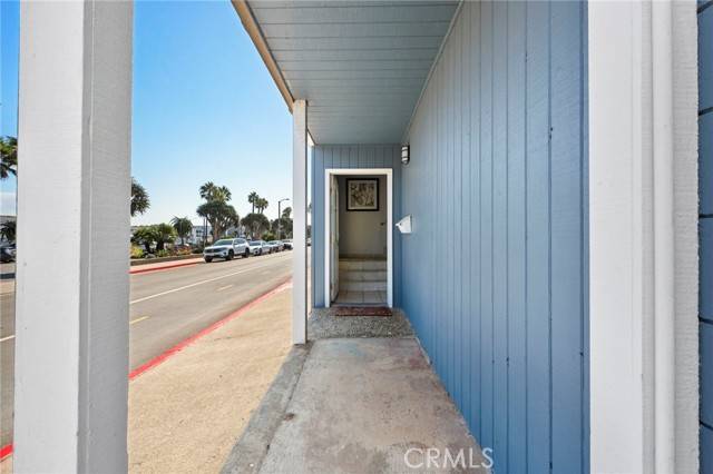 Newport Beach, CA 92663,6507 Seashore Dr.