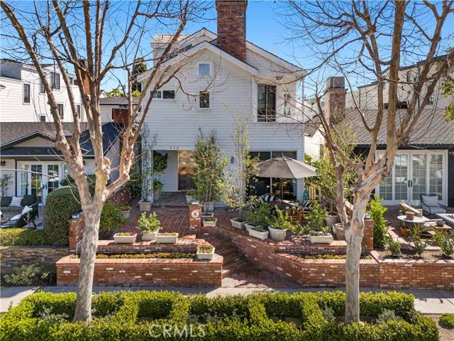 Corona Del Mar, CA 92625,516 Begonia Avenue