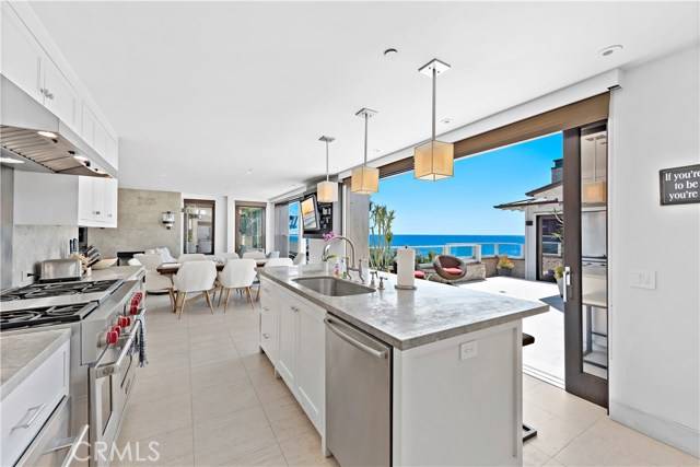 Laguna Beach, CA 92651,160 Saint Anns Drive