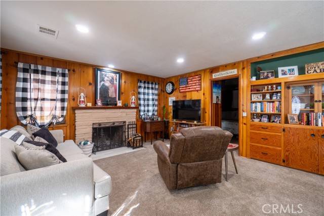 Wrightwood, CA 92397,1608 Barbara Drive