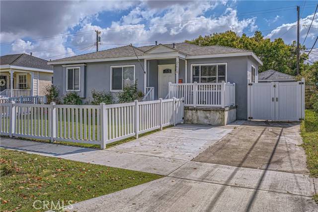 Long Beach, CA 90808,3818 Charlemagne Avenue