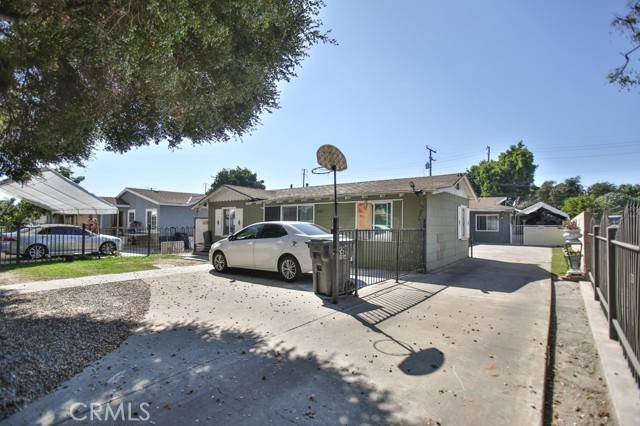 Santa Ana, CA 92704,1142 South Golden West Avenue