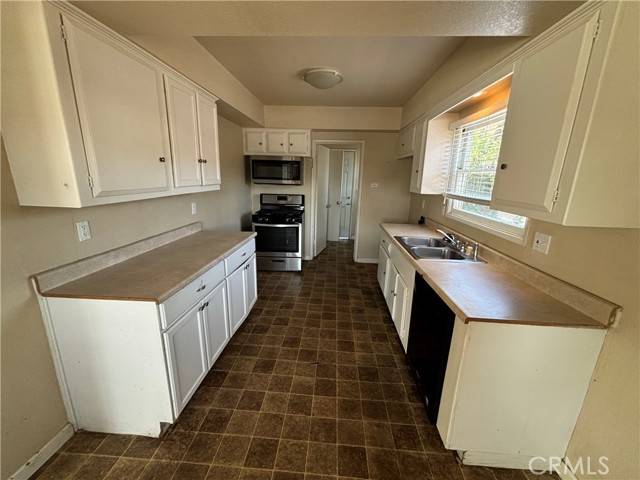 Azusa, CA 91702,1035 North Orange Avenue