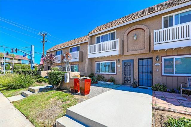 Huntington Beach, CA 92649,4986 Pearce Drive