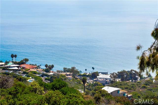 Laguna Beach, CA 92651,979 Capistrano Avenue