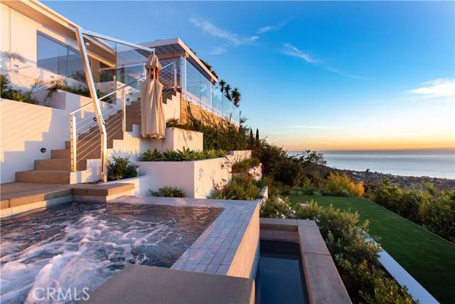 Laguna Beach, CA 92651,2975 Zell Drive