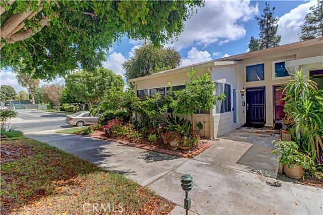 Laguna Woods, CA 92637,32 CALLE ARAGON