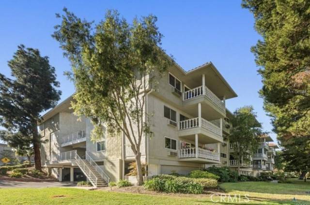 Laguna Woods, CA 92637,2403 Via Mariposa Unit 3C West