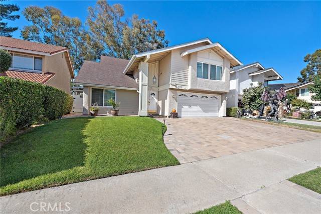 Lake Forest, CA 92630,25295 Cinnamon Road