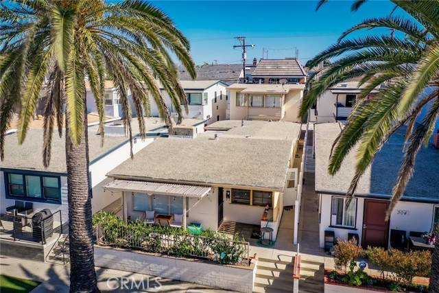 Corona Del Mar, CA 92626,306 Marguerite Ave