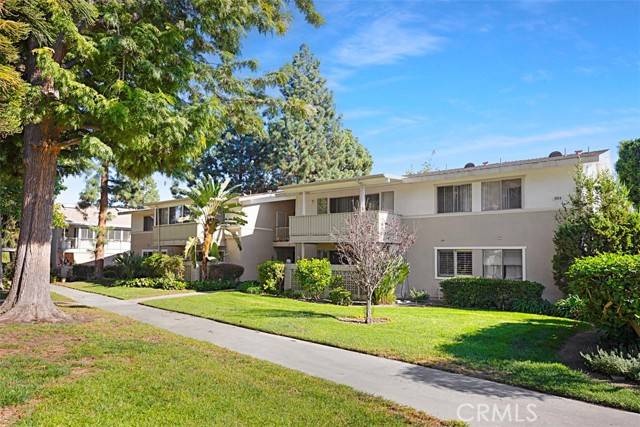 Laguna Woods, CA 92637,353 Avenida Sevilla