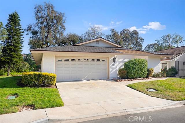 Laguna Woods, CA 92637,5216 Elvira