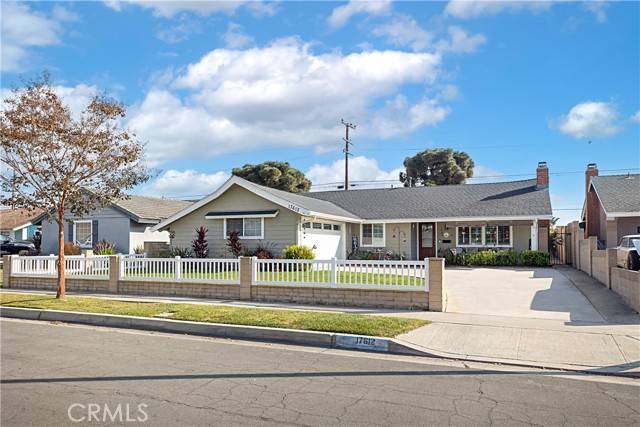 Huntington Beach, CA 92649,17612 Wrightwood Lane