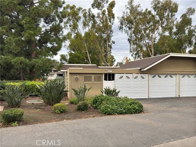 Laguna Hills, CA 92653,23275 Caminito Andreta