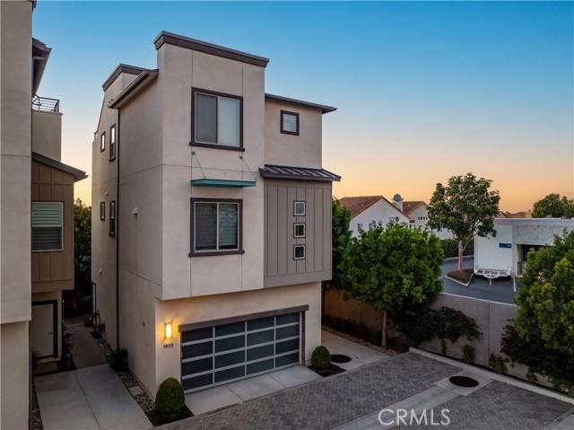 Costa Mesa, CA 92627,1833 Ocean Court