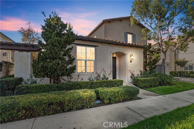 Irvine, CA 92620,52 Chantilly