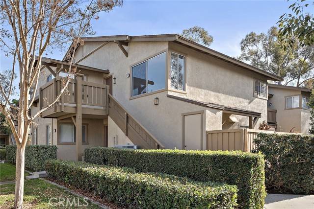 Irvine, CA 92614,90 Clearbrook