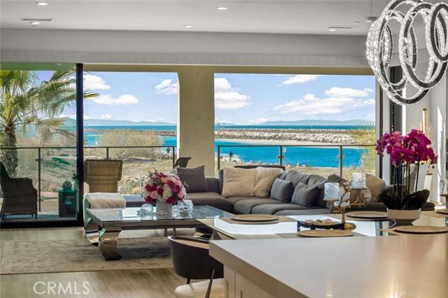 Seal Beach, CA 90740,10 Ocean Place
