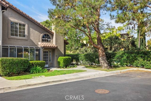 Aliso Viejo, CA 92656,23 Tulip Place