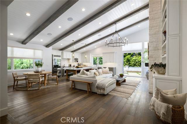 Newport Beach, CA 92663,519 Signal Road