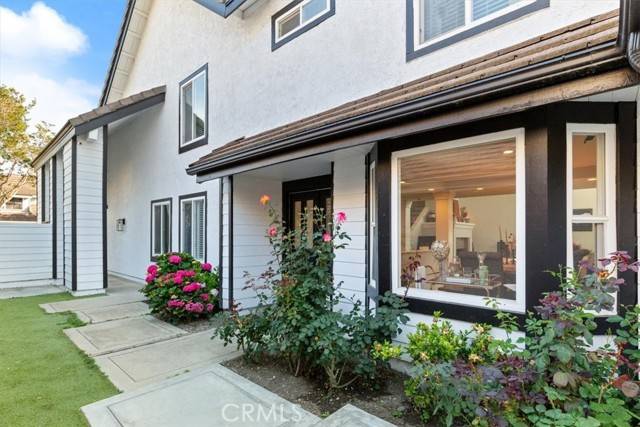 Costa Mesa, CA 92626,1174 Kingston Street