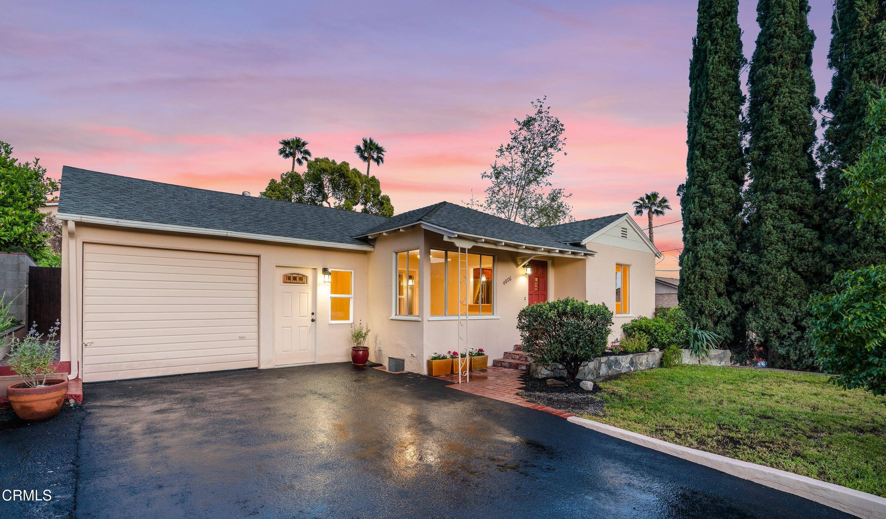 La Crescenta, CA 91214,4806 Glenwood Avenue