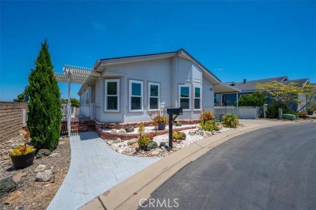 Arroyo Grande, CA 93420,765 Mesa View Drive