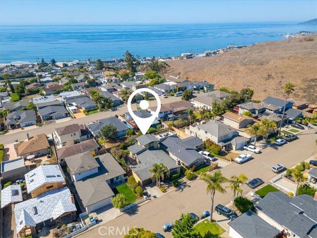 Pismo Beach, CA 93449,931 Bakersfield Street