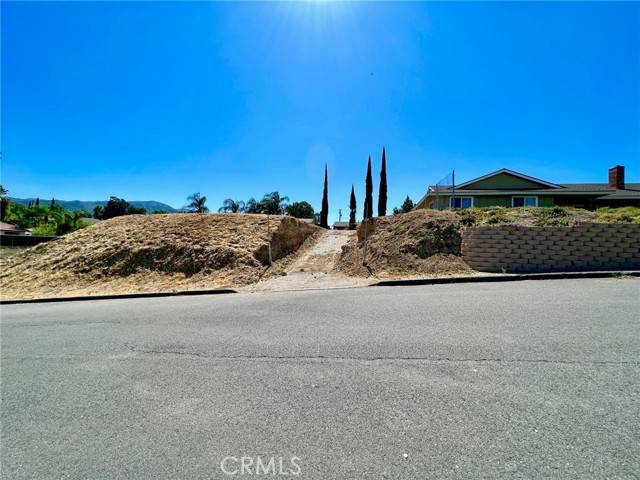 Corona, CA 92881,0 Newton