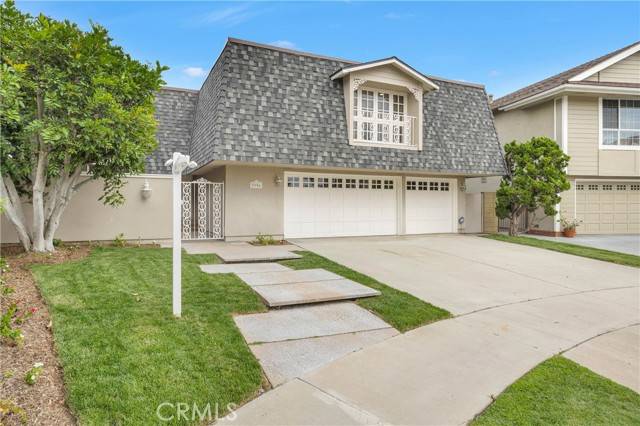 Los Alamitos, CA 90720,3996 Myra Avenue