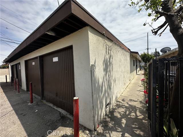 Huntington Beach, CA 92647,7731 Slater Avenue