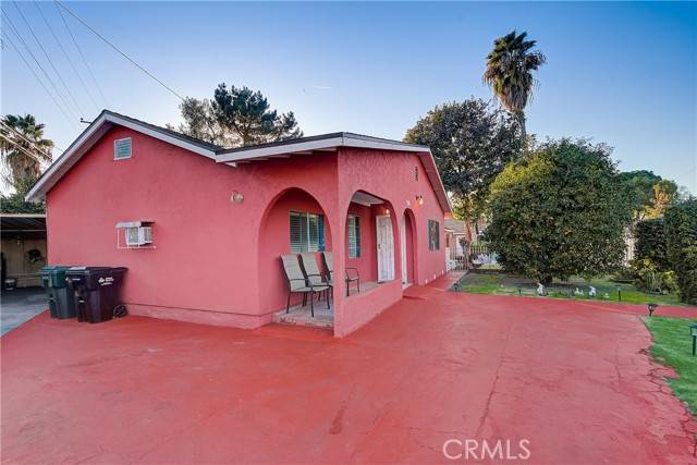 Bell Gardens, CA 90201,5940 Cecilia Street