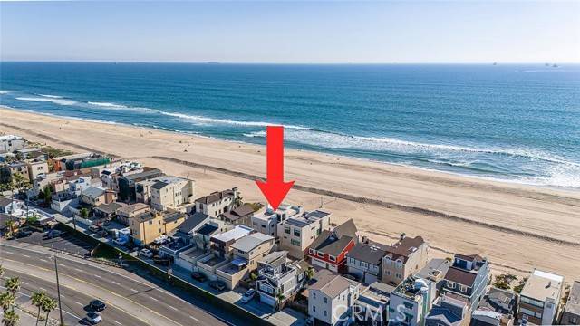 Surfside, CA 90743,18 A Surfside Avenue