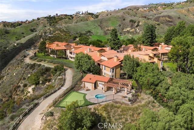 Yorba Linda, CA 92887,5235 Box Canyon Court