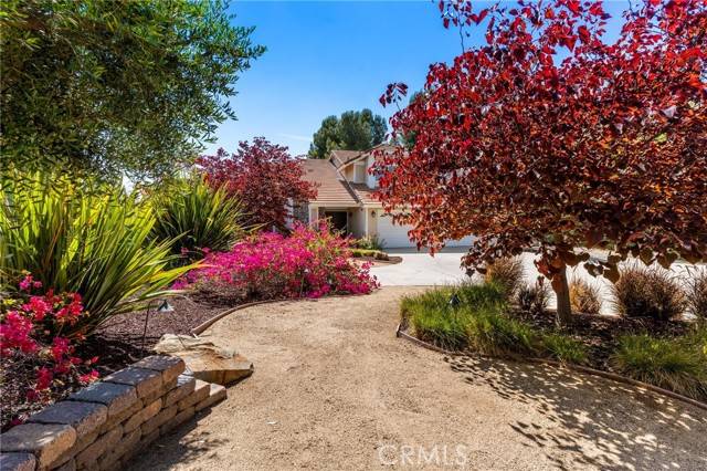 Yorba Linda, CA 92887,5435 Bluegrass Lane