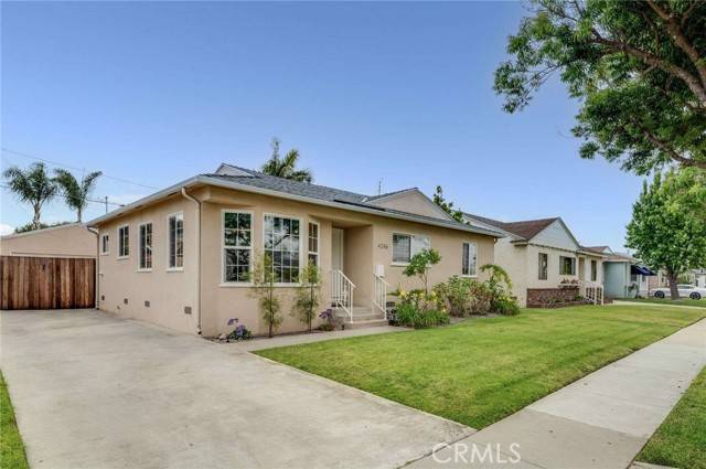 Lakewood, CA 90712,4246 Pixie Avenue