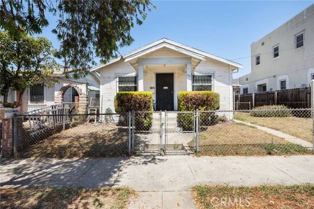 Inglewood, CA 90301,107 East Spruce Avenue